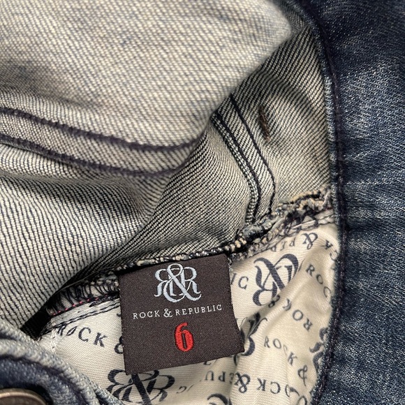 NWOT Rock & Republic Studded Bootcut Jeans - Picture 2 of 8